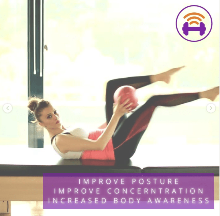 Woman performing an abs exercise, using the Pilates ball to do so | Fit4Mii fitness app